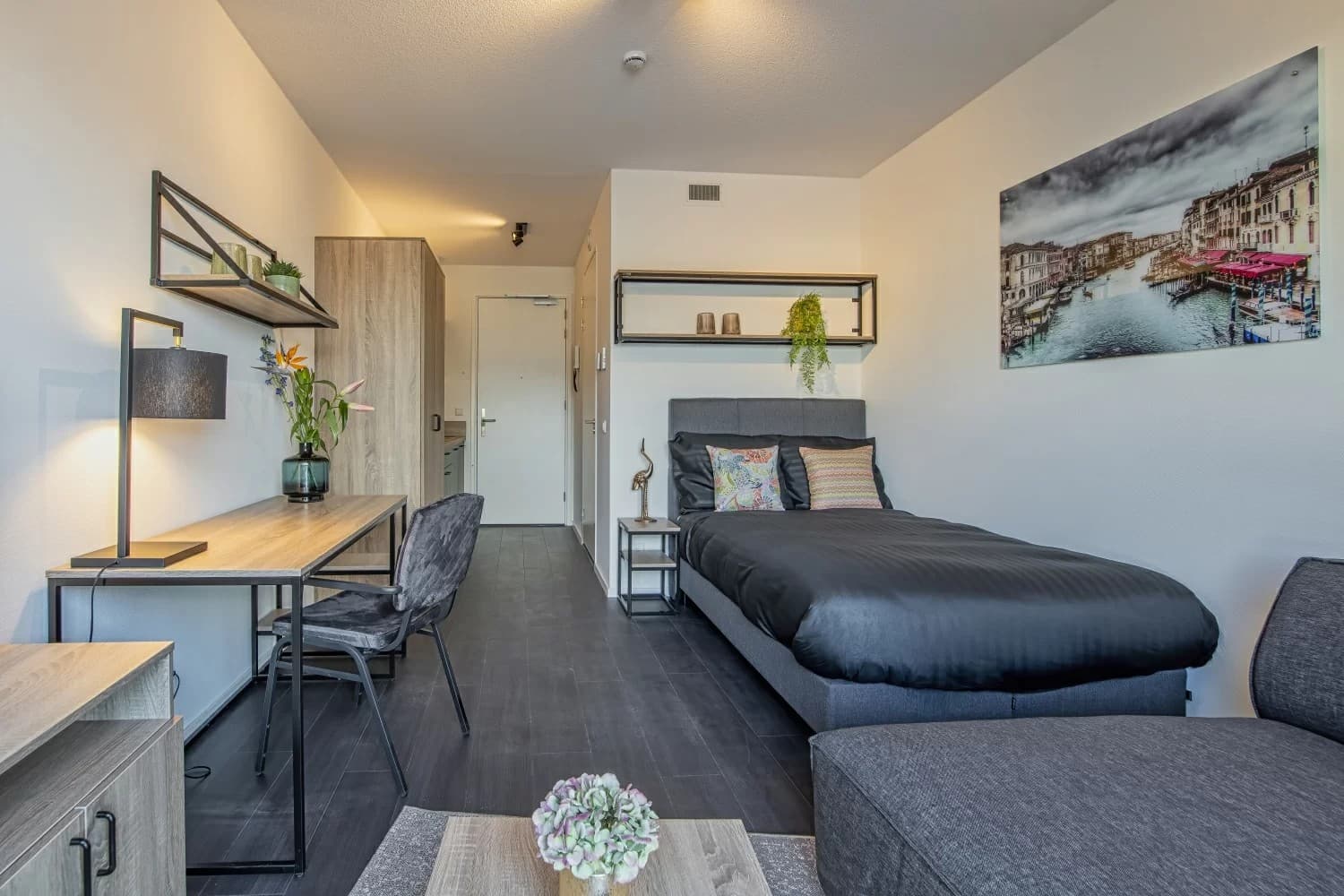Appartement te huur in Amsterdam — foto 1